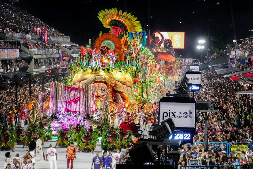 Ecoles championnes du carnaval de Rio 2024