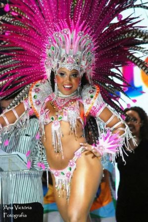 reine_carnaval_de_rio_2013.jpg