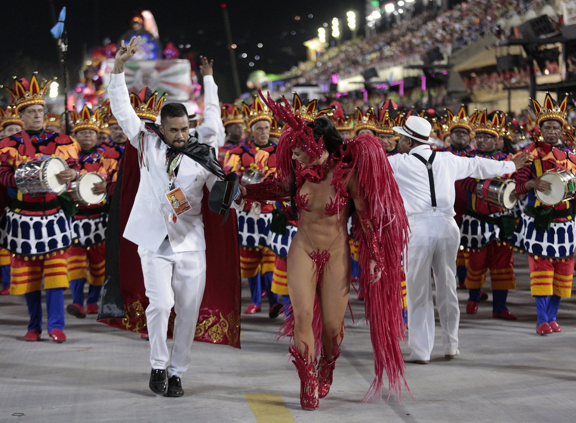 Carnaval de Rio : les défilés de retour après deux ans d'absence