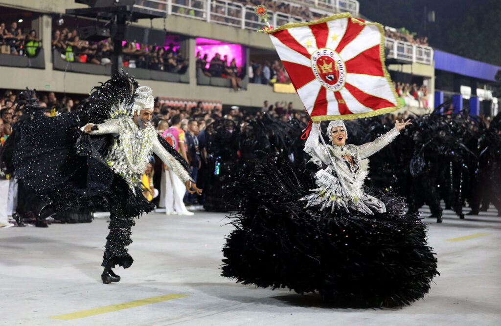 Entre danses, masques et défilés, comment fête-t-on le carnaval à